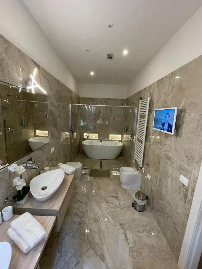 Luxury 3 Al Duomo Di Parma Apartment