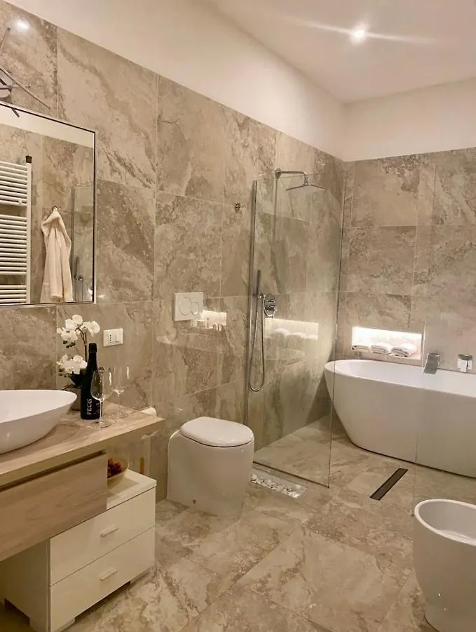 Luxury 3 Al Duomo Di Parma Apartment