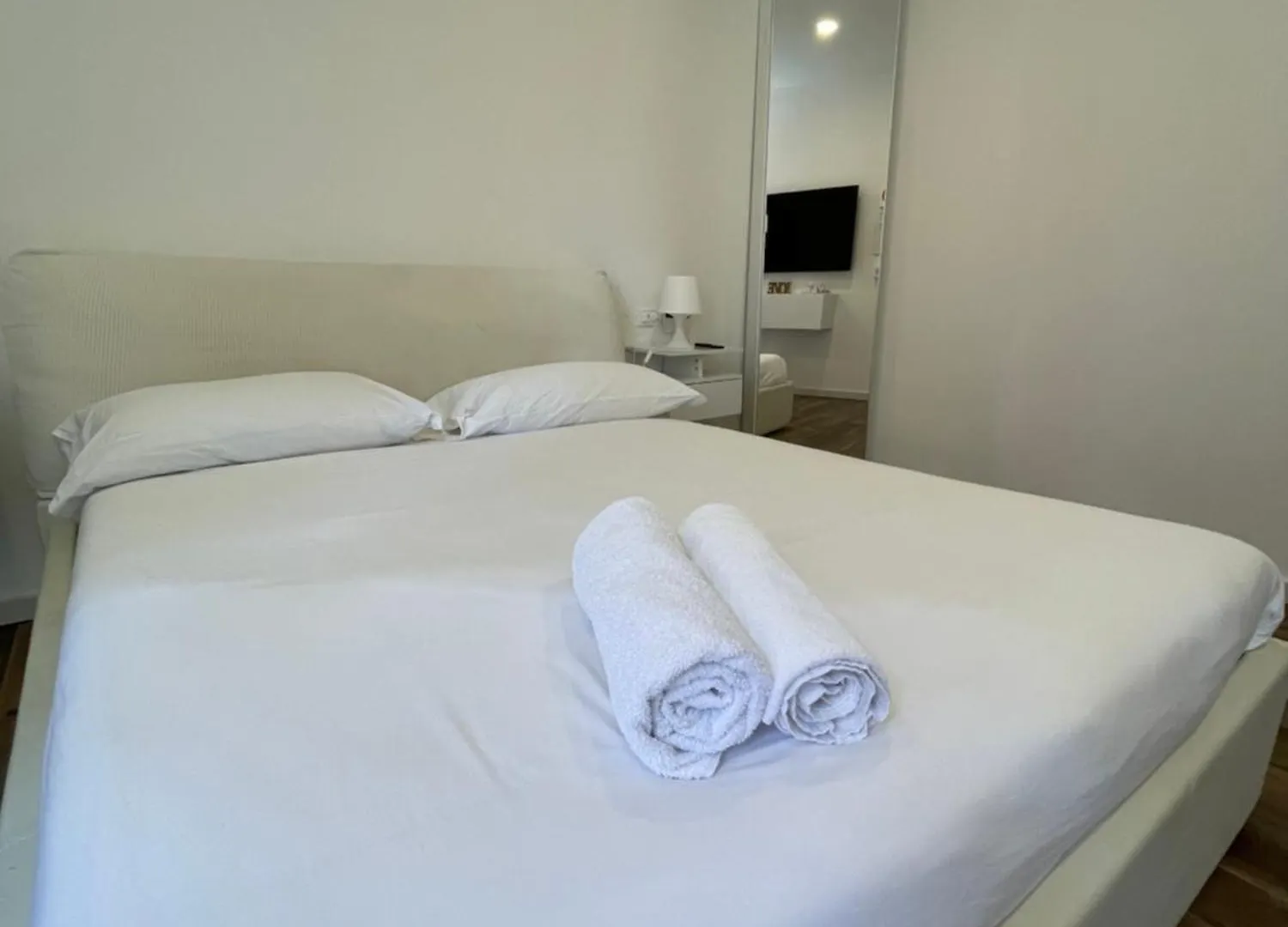 Luxury 3 Al Duomo Di Parma Apartment